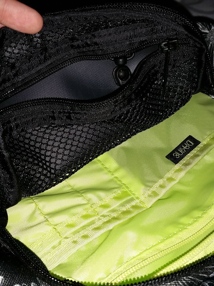 Dakine Jewel Rucksack | Flora | Blümchen | schwarz | weiß | grün | 26L