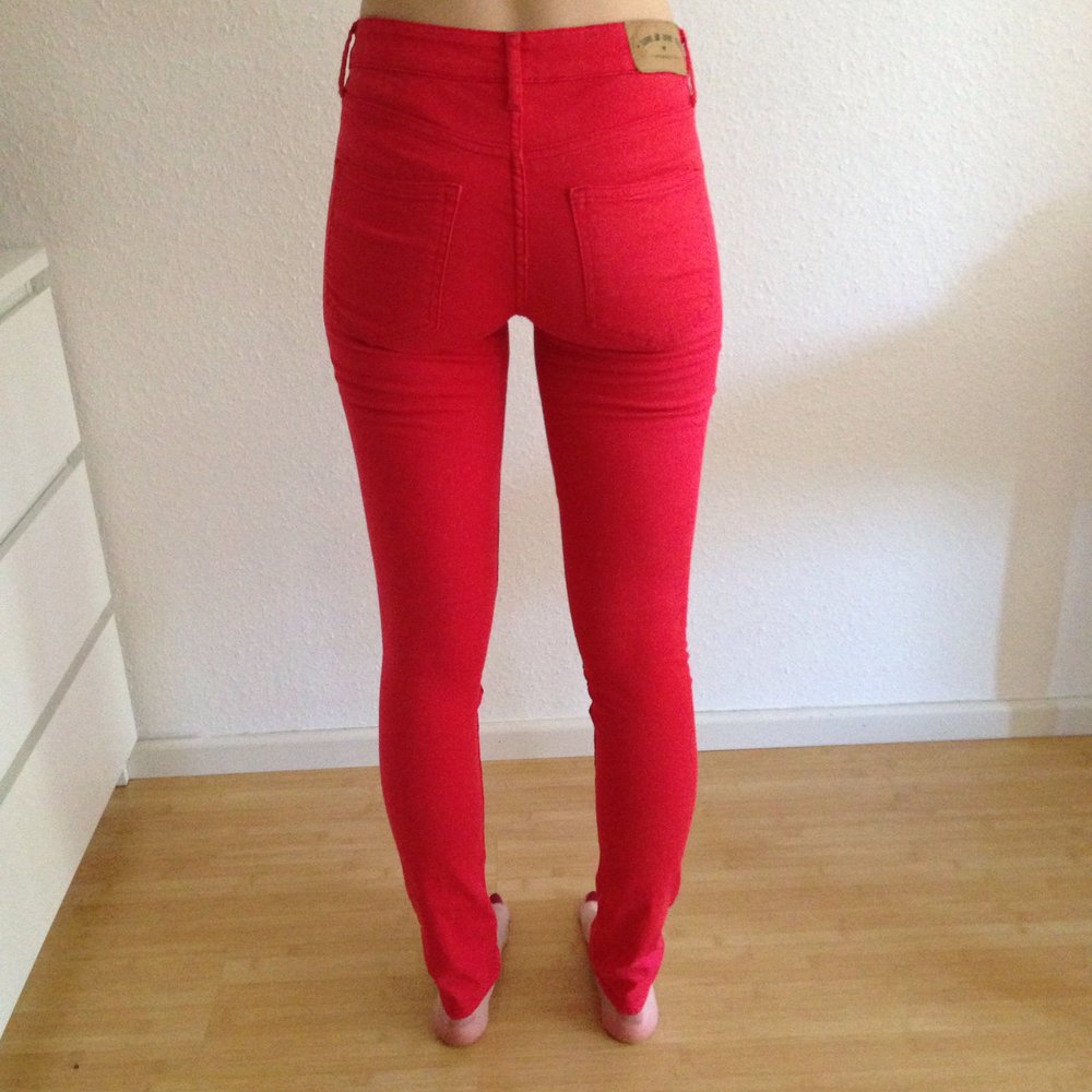Rote Hose, Röhrenjeans Damen H&M, Größe 36