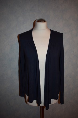 dunkelblaues Shirt / Jäckchen zum Überziehen