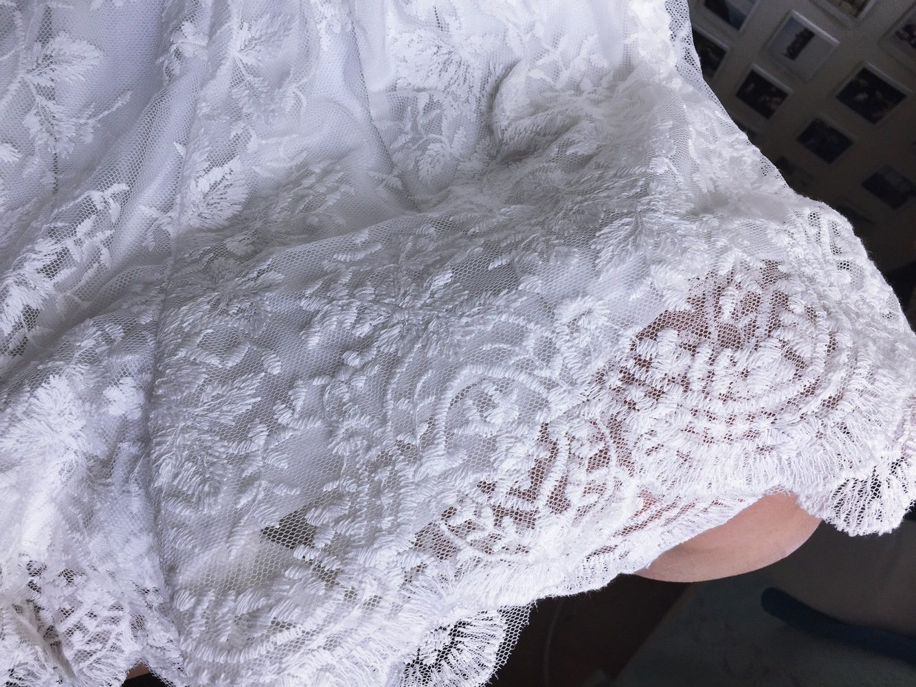 Jumpsuit Weiss Spitze Blumen bestickung süß Sommer playsuit