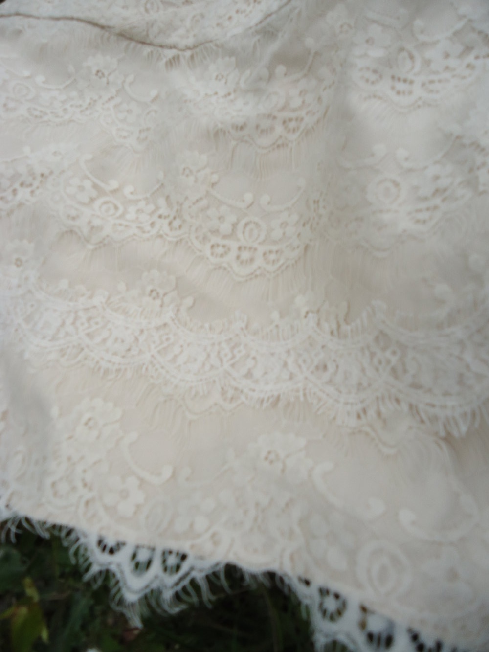 Beiger Minirock von Amisu, aus edler Spitze