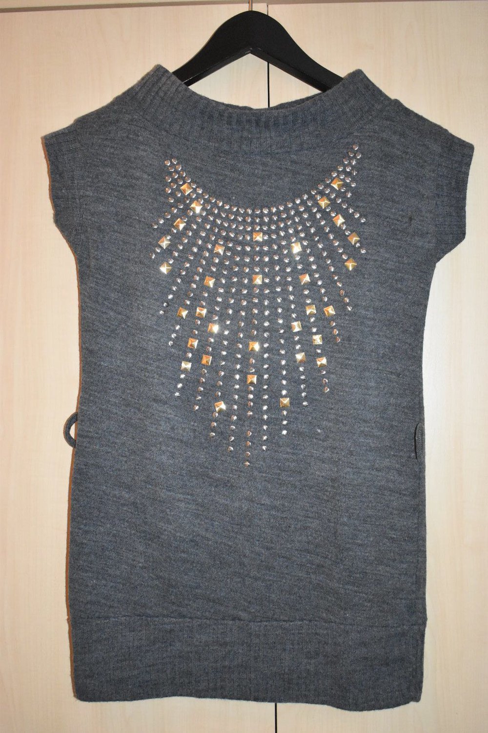 Verkaufe längeres wolloberteil mit glitzer