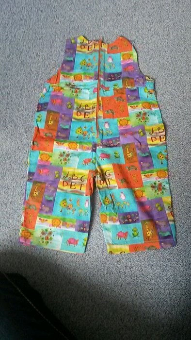 süsse latzhose overall DIY Unikat Farbenfroh