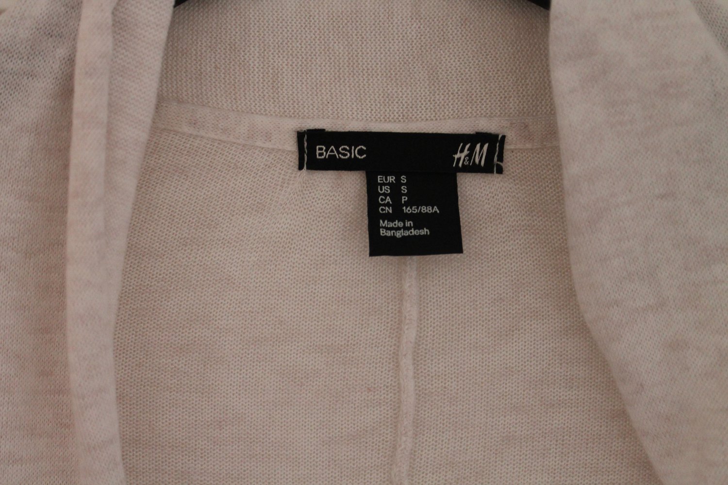 Zarter Cardigan, 36 / 38 Jacke, Strickjacke, Jäckchen, creme, H&M, S mit Tuch in rosa