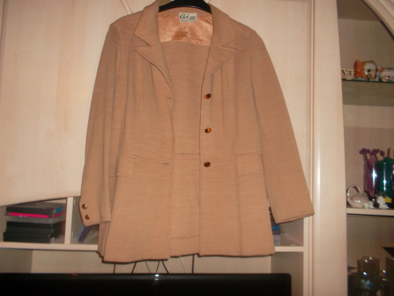 tolle jacke,braun/kamel,grösse 42/44