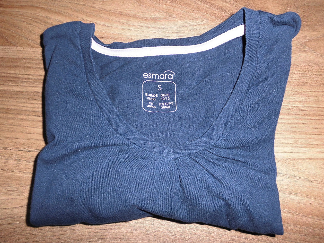 Tolles Langarmshirt Gr. 36/38