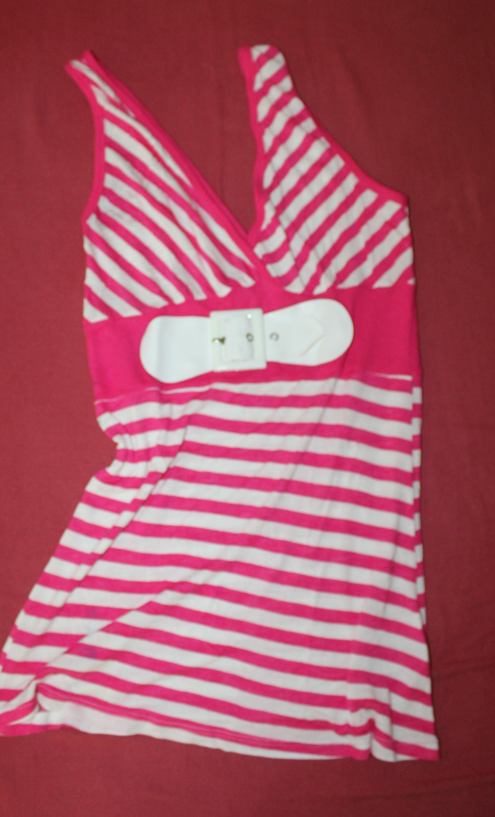 sexy Longshirt /Oberteil in pink / weiß gestreigt mit Schnalle