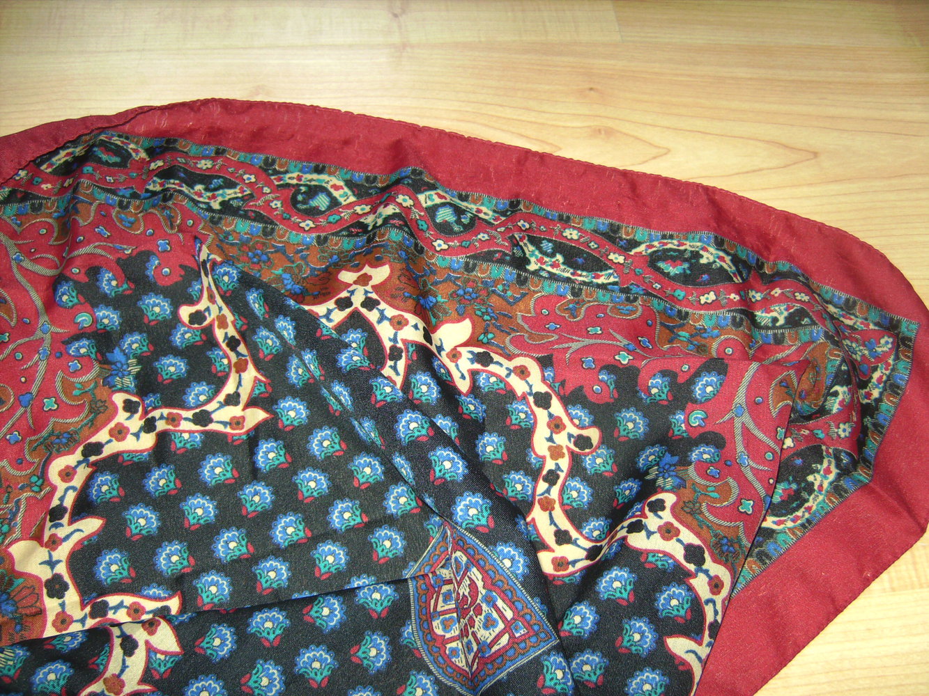 Vintage-Tuch Herbst, Oriental, Schal, Accessoire, Halstuch Baum des Lebens, Tuch Orientalisch, Vintage Lover, used Look, Blütenmuster, Blumenprintdruck rostrot