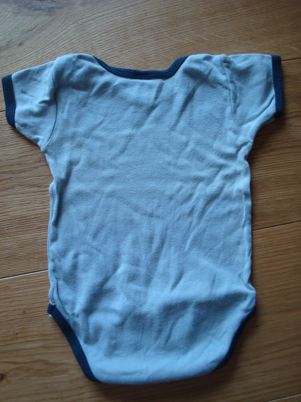 2 freche Bodys für Jungen