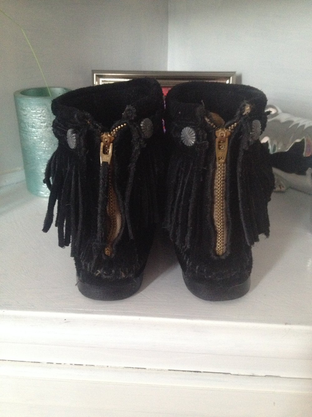 Minnetonka Concho Mokassin Stiefel Zip 38 Schwarz blogger Hippie Nieten Coachella fransen Wildleder