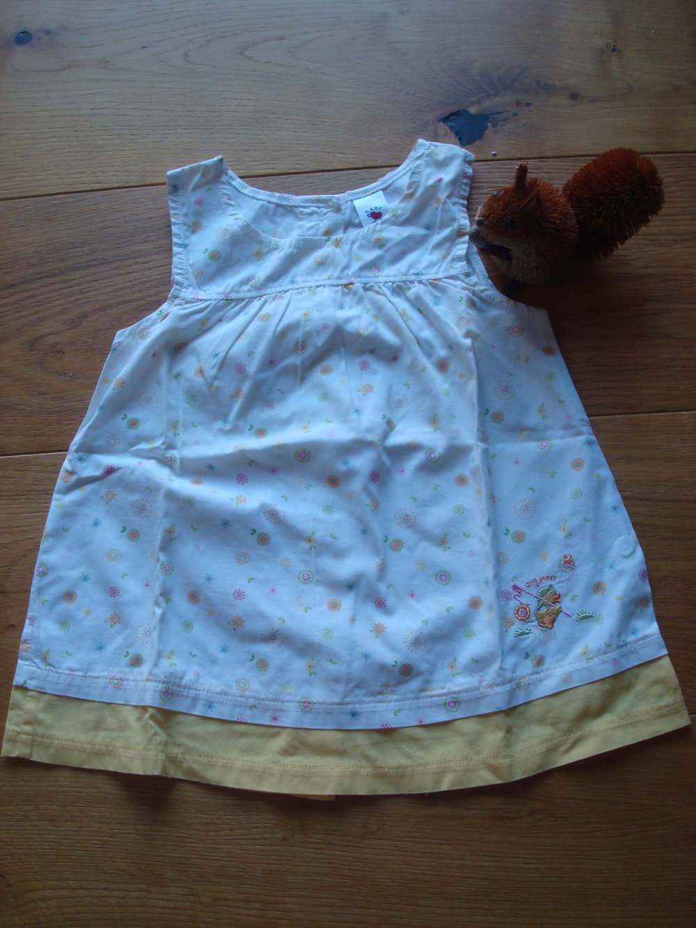 süßes Sommerkleid mit Blumen Gr. 74