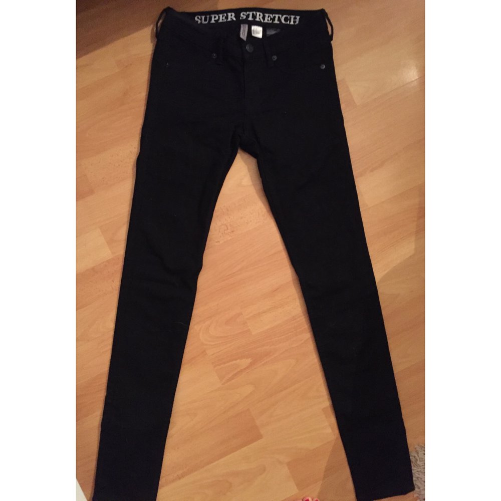 Super Stretch Skinny Jeans von H&M Divided