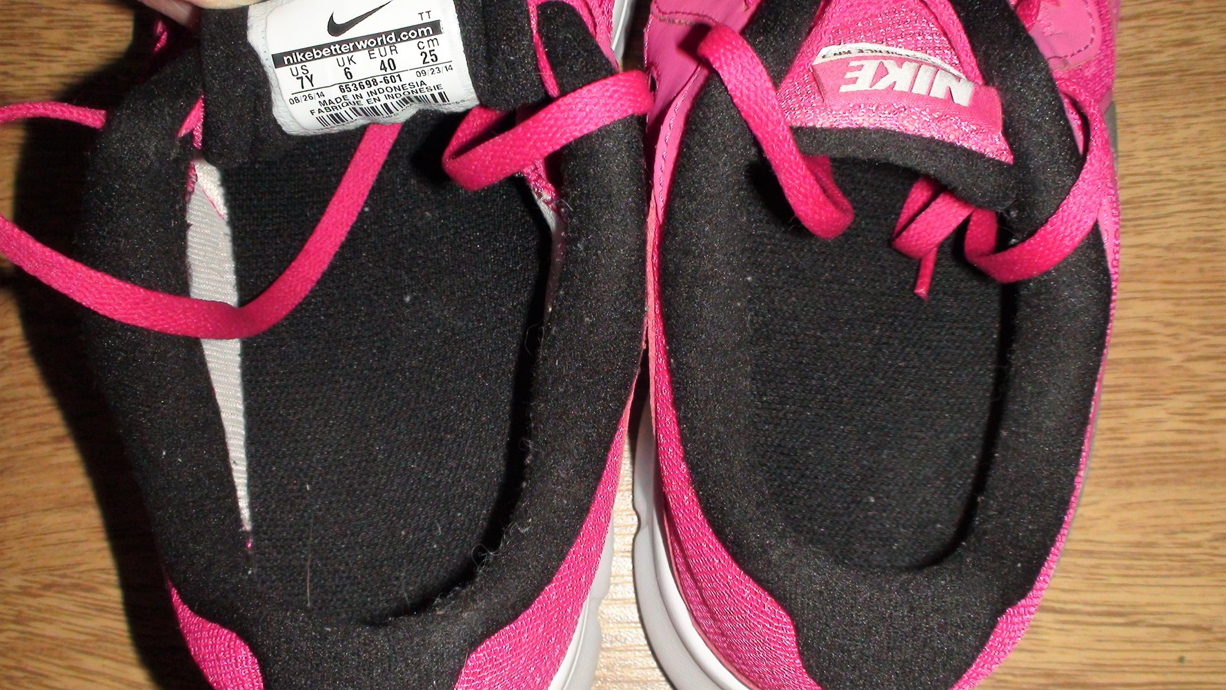 Nike neuwertige Running Sport Schuhe Gr.40