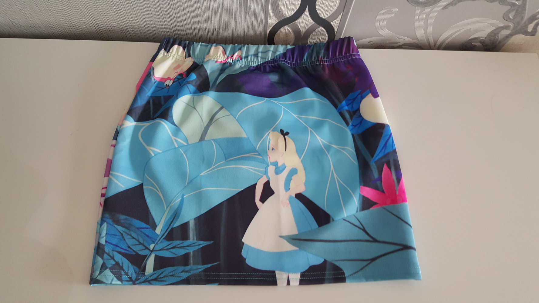 Alice im Wunderland Rock Disney Blumen S M 36 38 evtl. 40 Neu