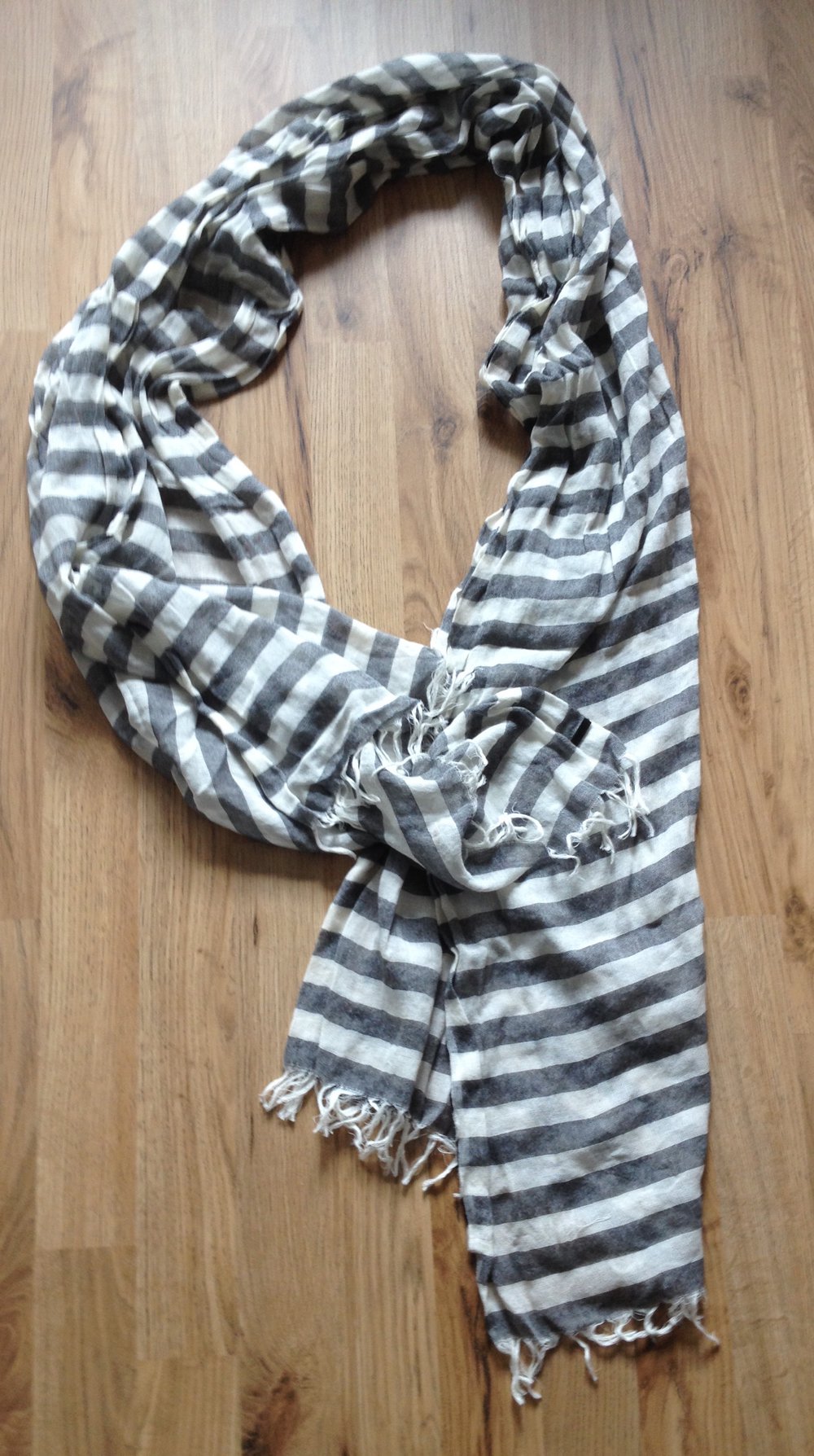 Gestreifter Schal von Boss 