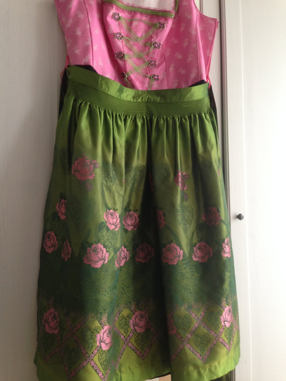 Dirndl rosa-grün von C&A Landhaus