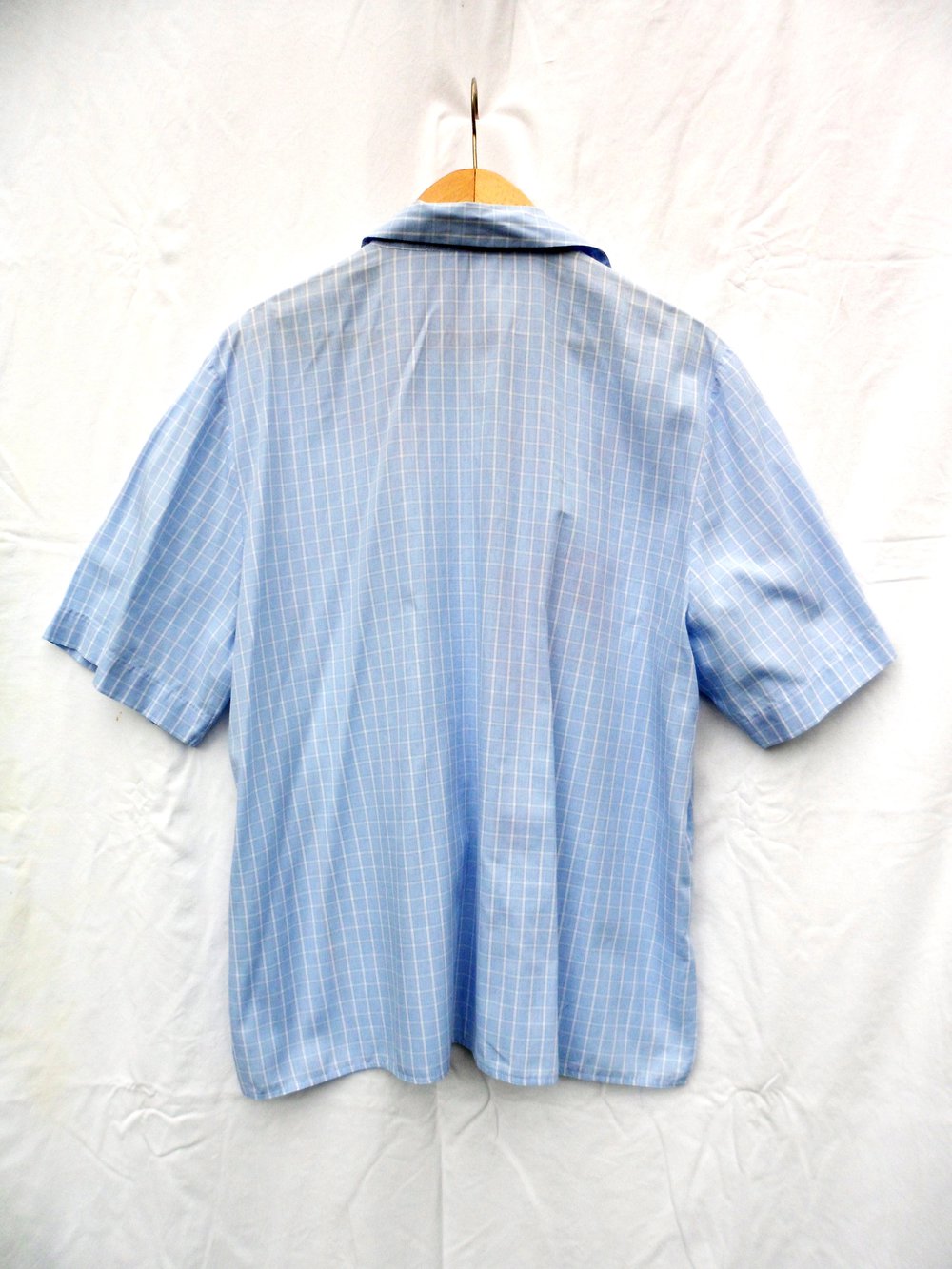 Hellblaue Karo Bluse