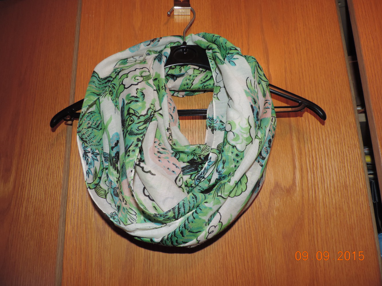 Pieces Loop Schlauchschal Schal Tuch grün weiß schwarz