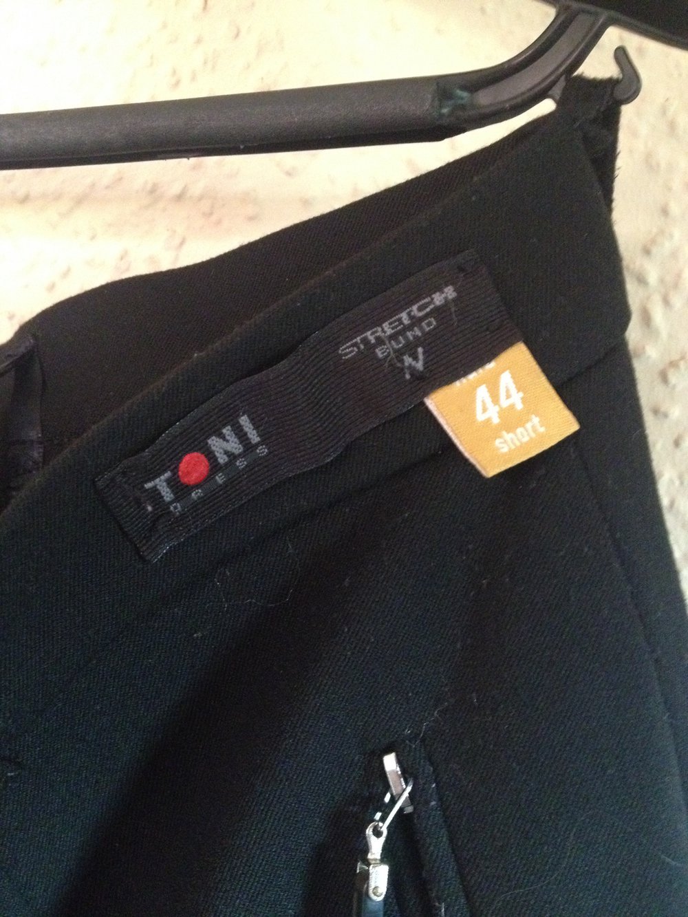 TONI schwarze Hose