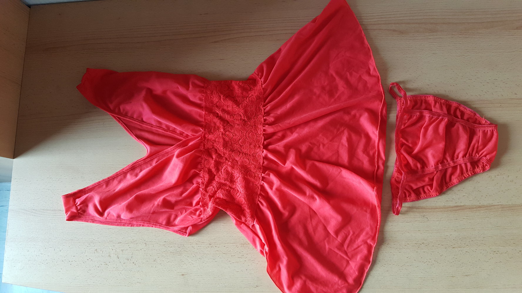 462. Neuwertiges Negligee von C&A, Gr. 36-38