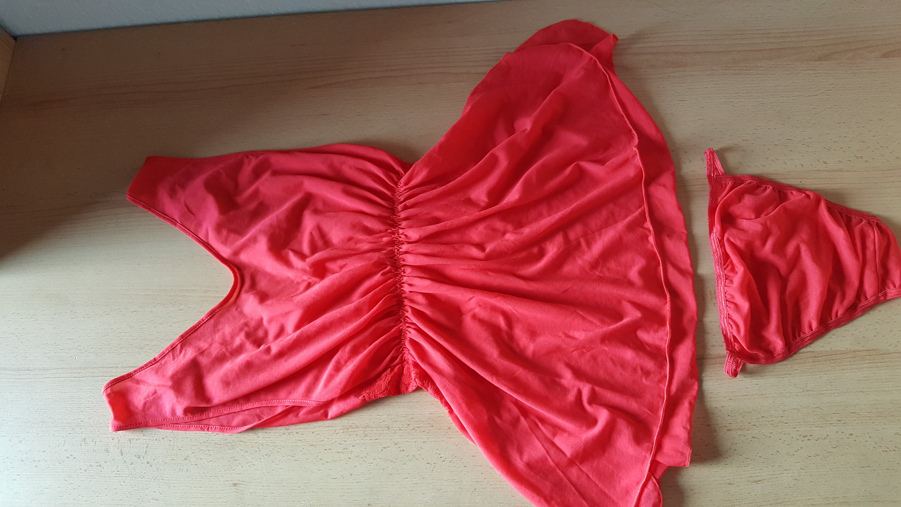 462. Neuwertiges Negligee von C&A, Gr. 36-38