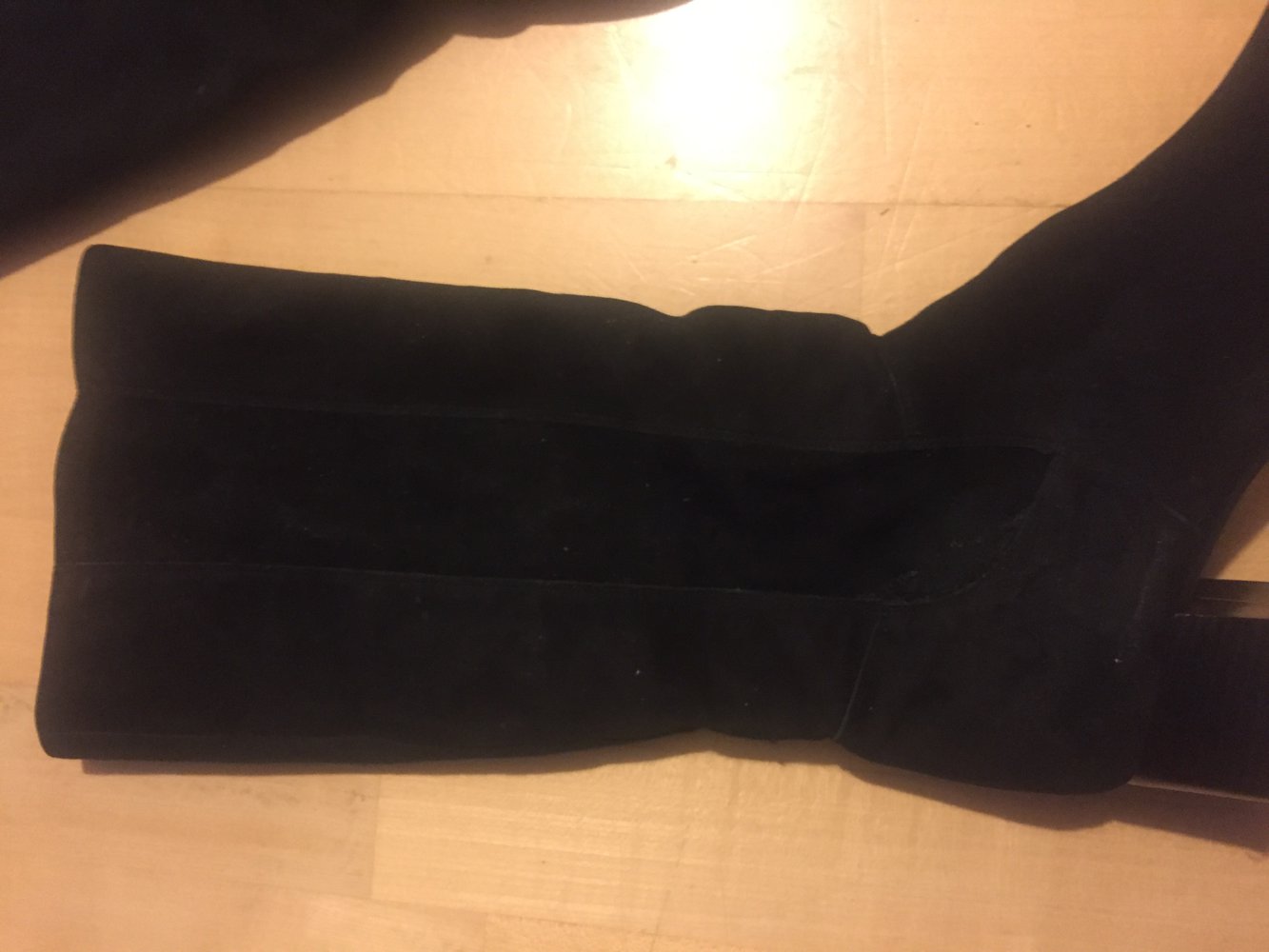 elegante Wildlederstiefel