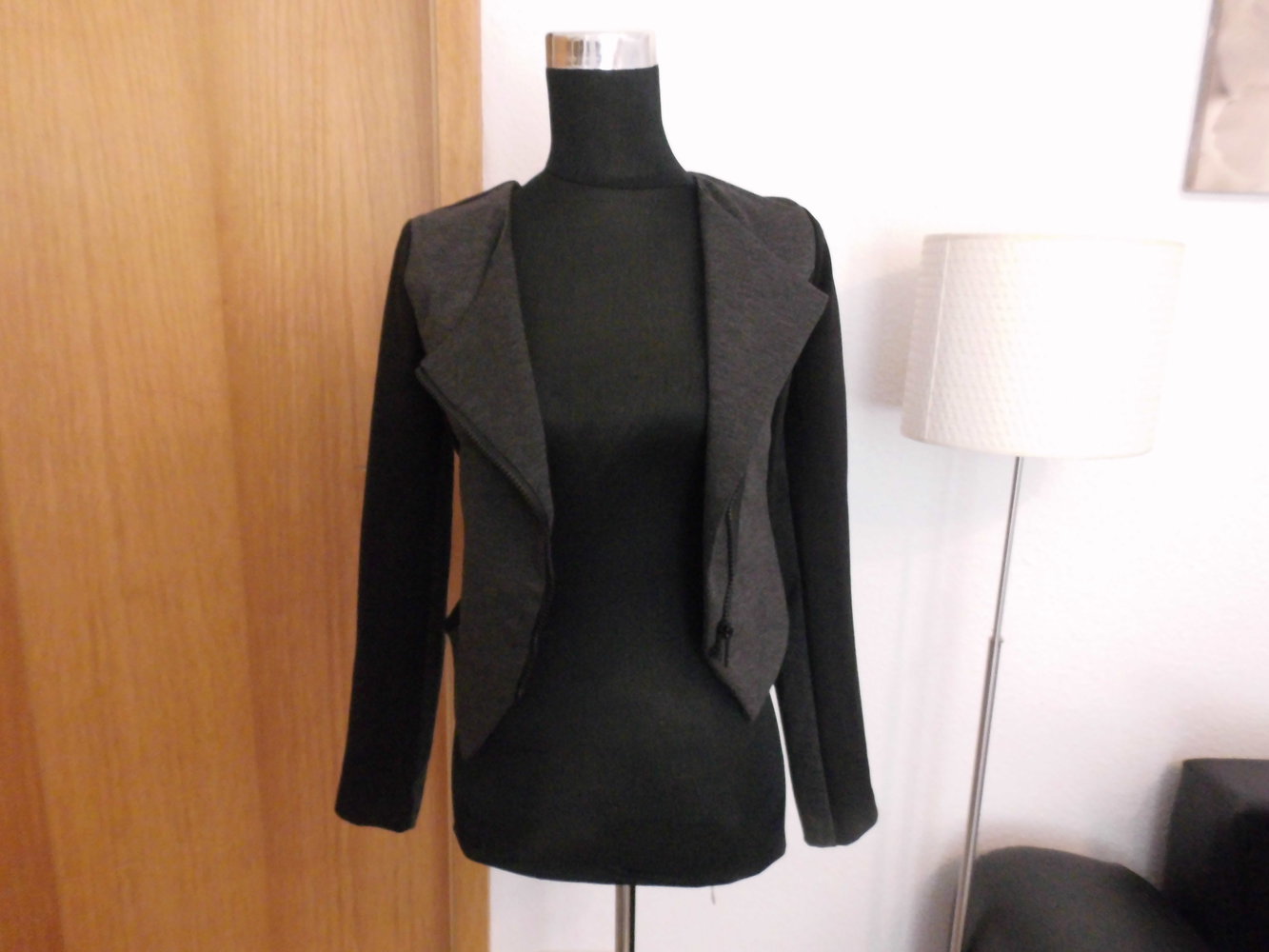 Schwarze Stoffjacke