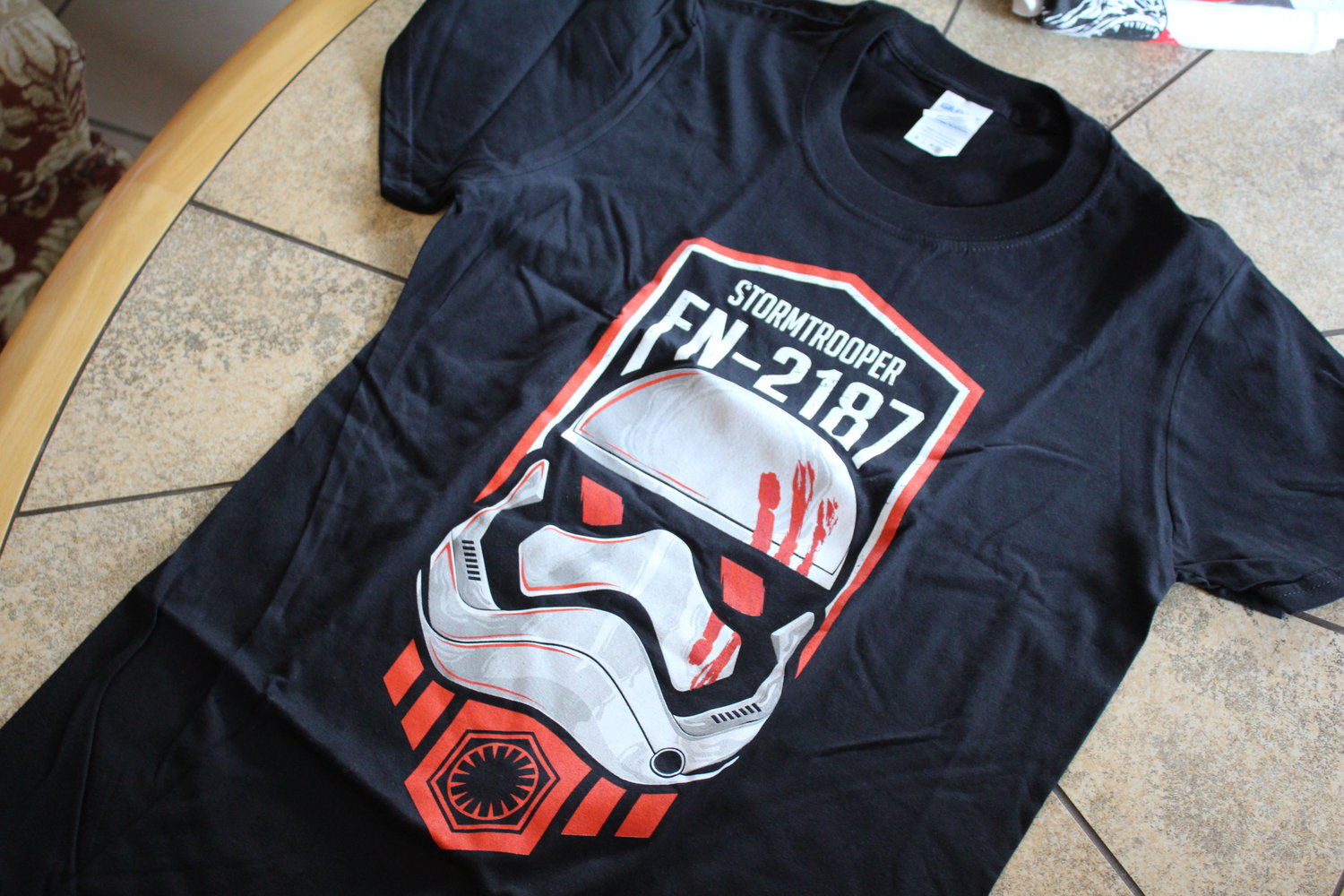 Star Wars Stormtrooper FN-2187 New Order Science Fiction Nerd T-Shirt neu schwarz Größe S