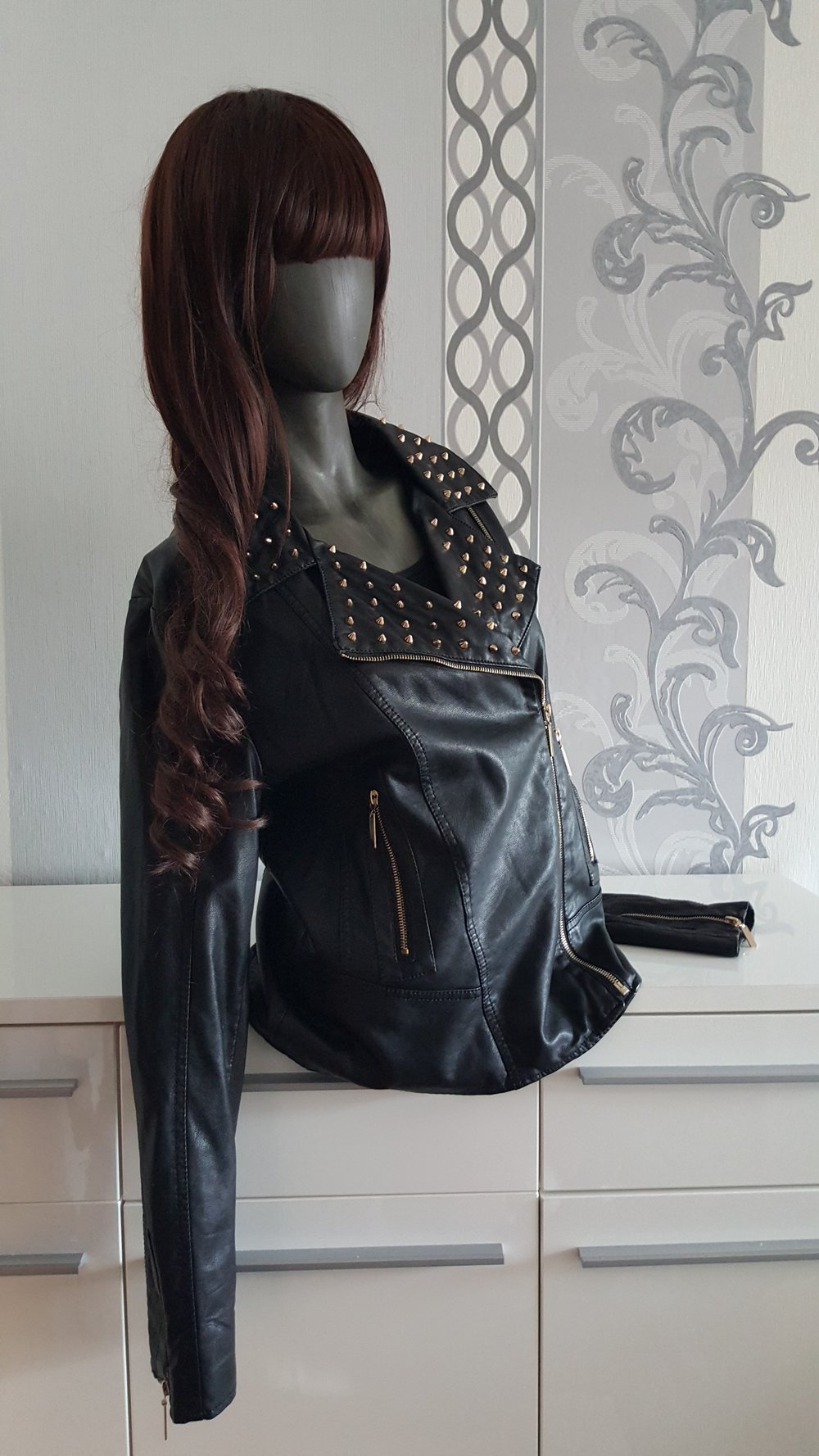 Lederjacke Lederimitat mit Nieten Spikes Reißverschluss fällt aus wie XL 42 44