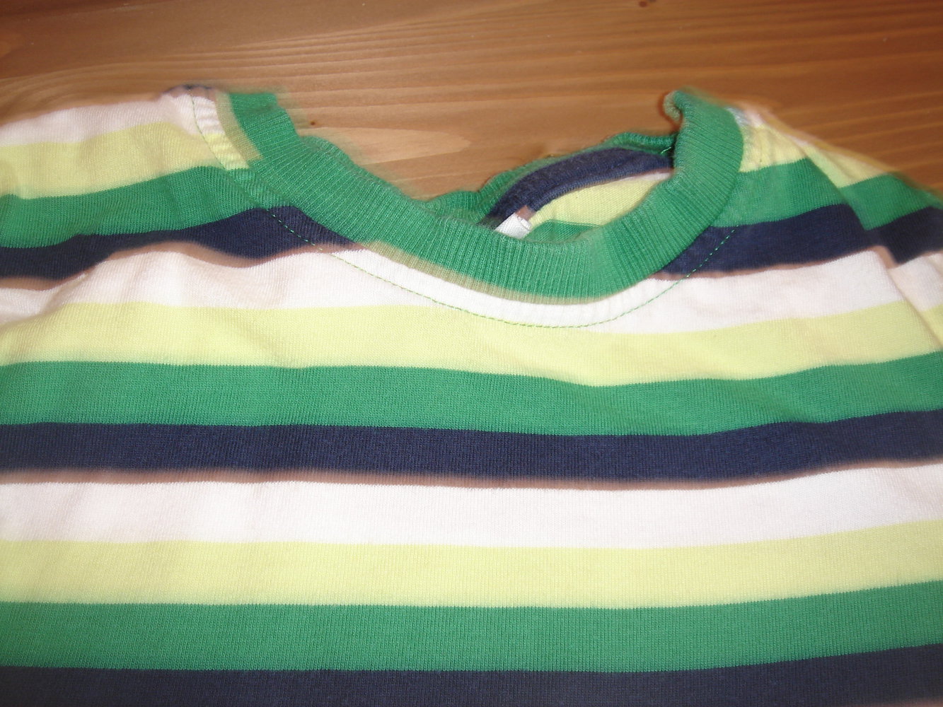 wunderschönes neuwertiges longshirt gr.110/116