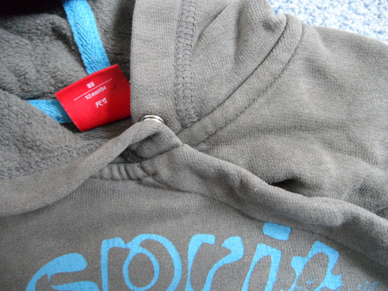 weicher Hoodie von Esprit Kapuzenpulli mit Schrift