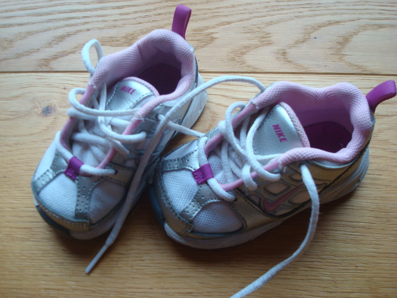 Lauflernschuhe, Sportschuhe, Halbschuhe von Nike Gr. 19