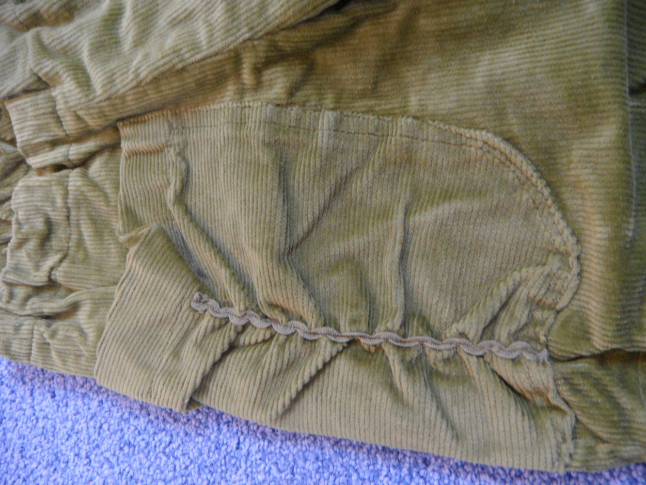 DIY Cord-Hose Unikat grün handmade