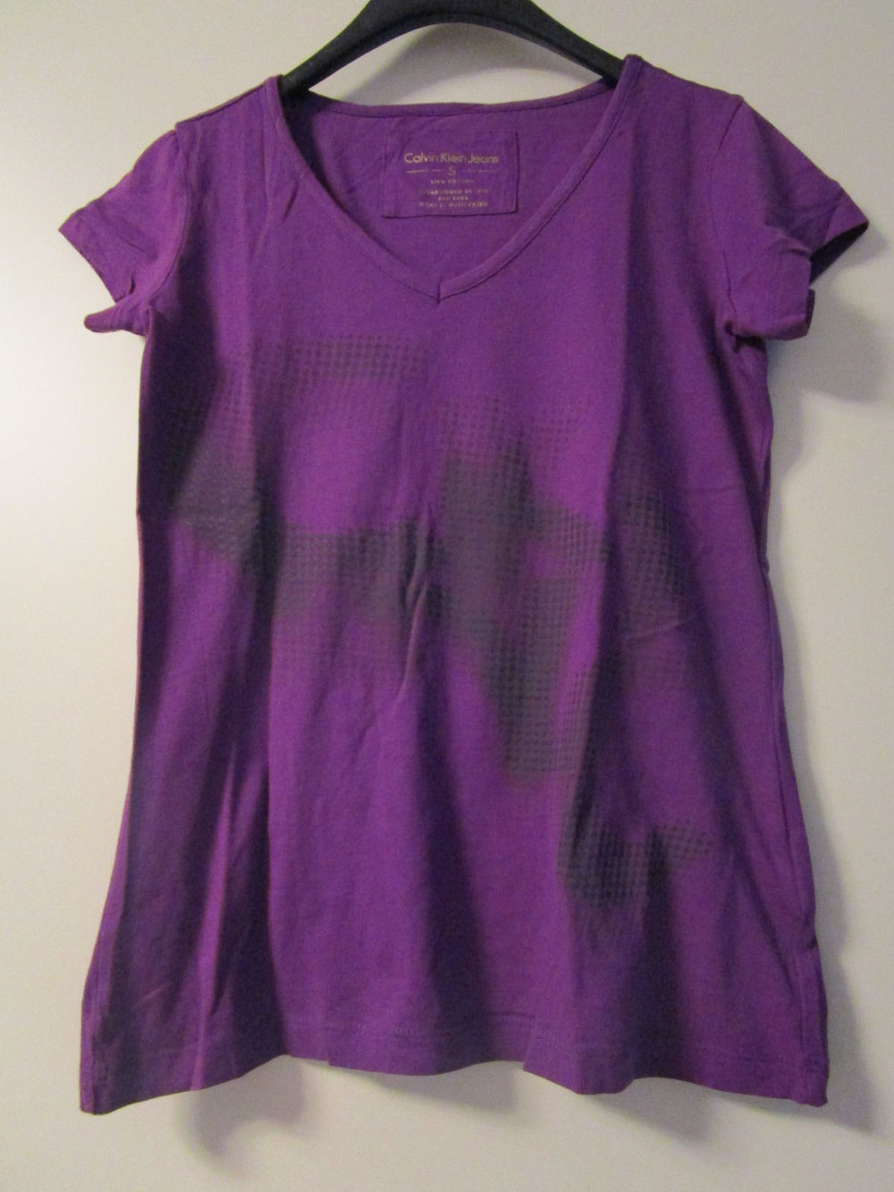 T-Shirt Calvin Klein Jeans, lila - kaum getragen - Größe S