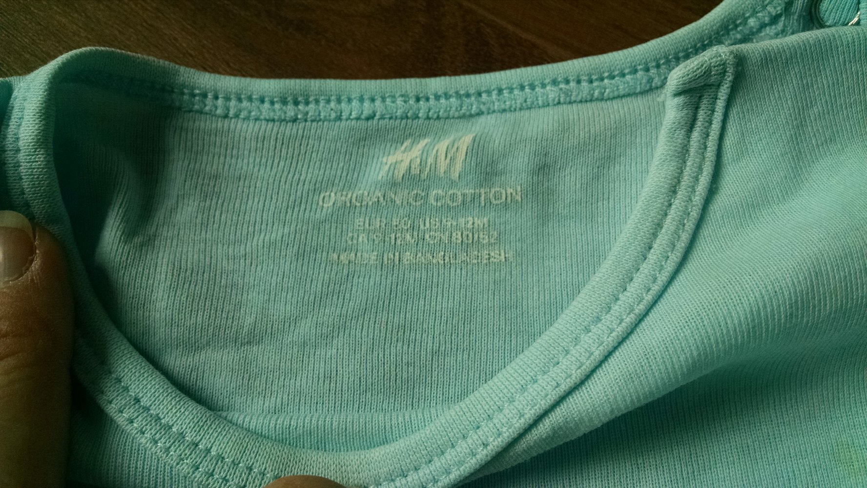 2 dünne Langarmshirts Gr. 80