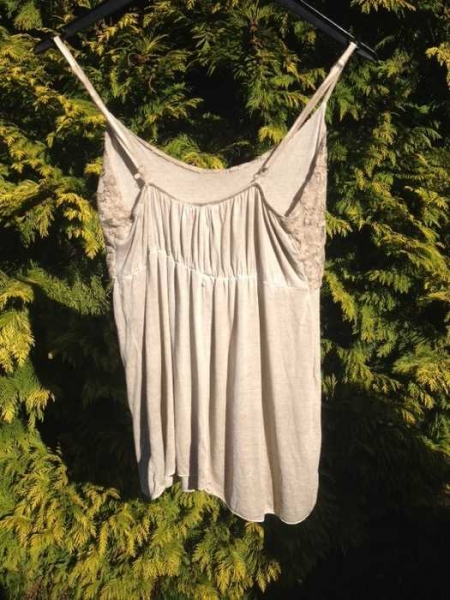 NEU spitzentop romantisch mit Etikett Größe L