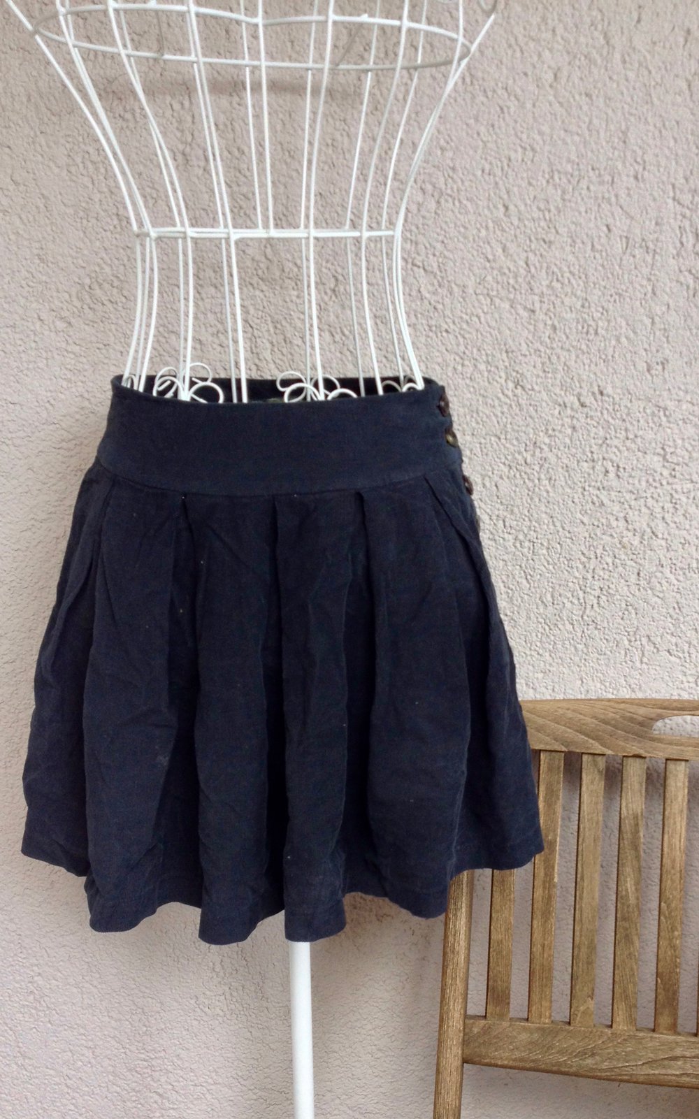 Ein süßer Rock aus Cord von Zara