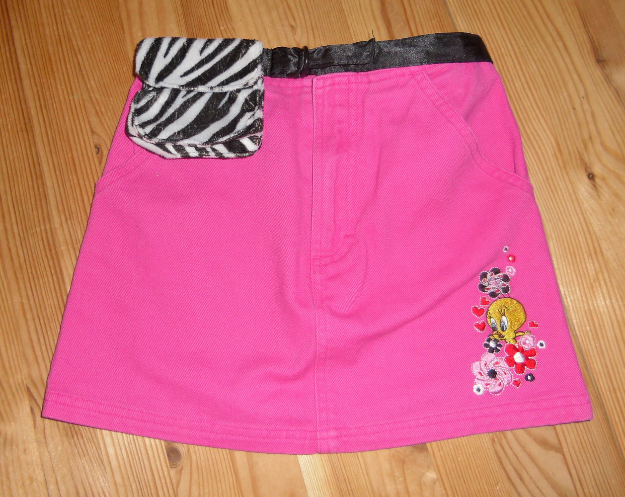 Warner Bros.-süßer Rock Gr.4 ca 104cm 