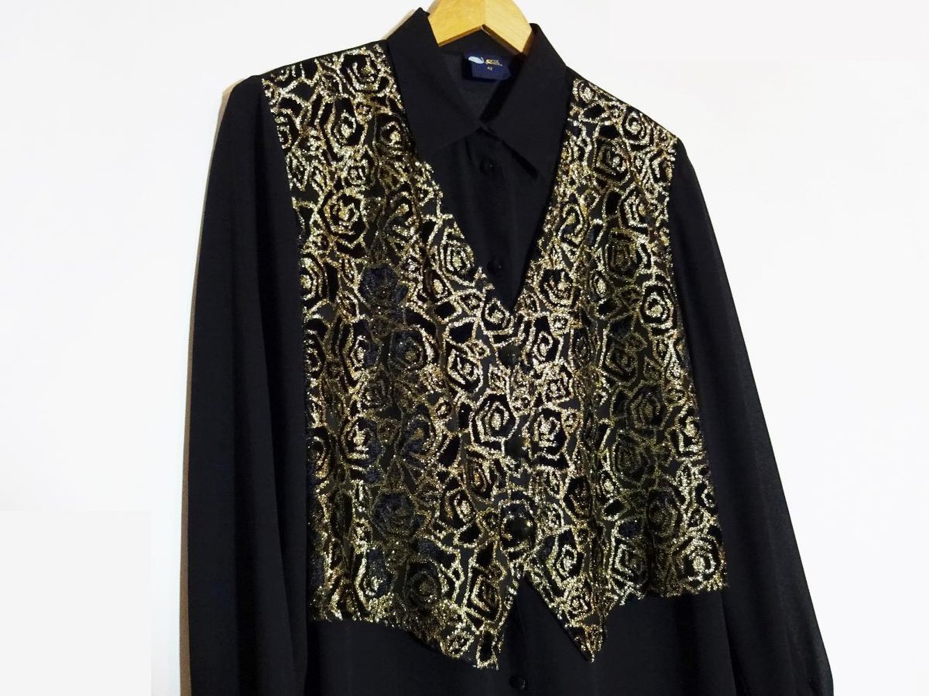 Bluse schwarz gold Vintage 80er Schulterpolster Brokat Samt Stickerei Gr. 42 Gr. M