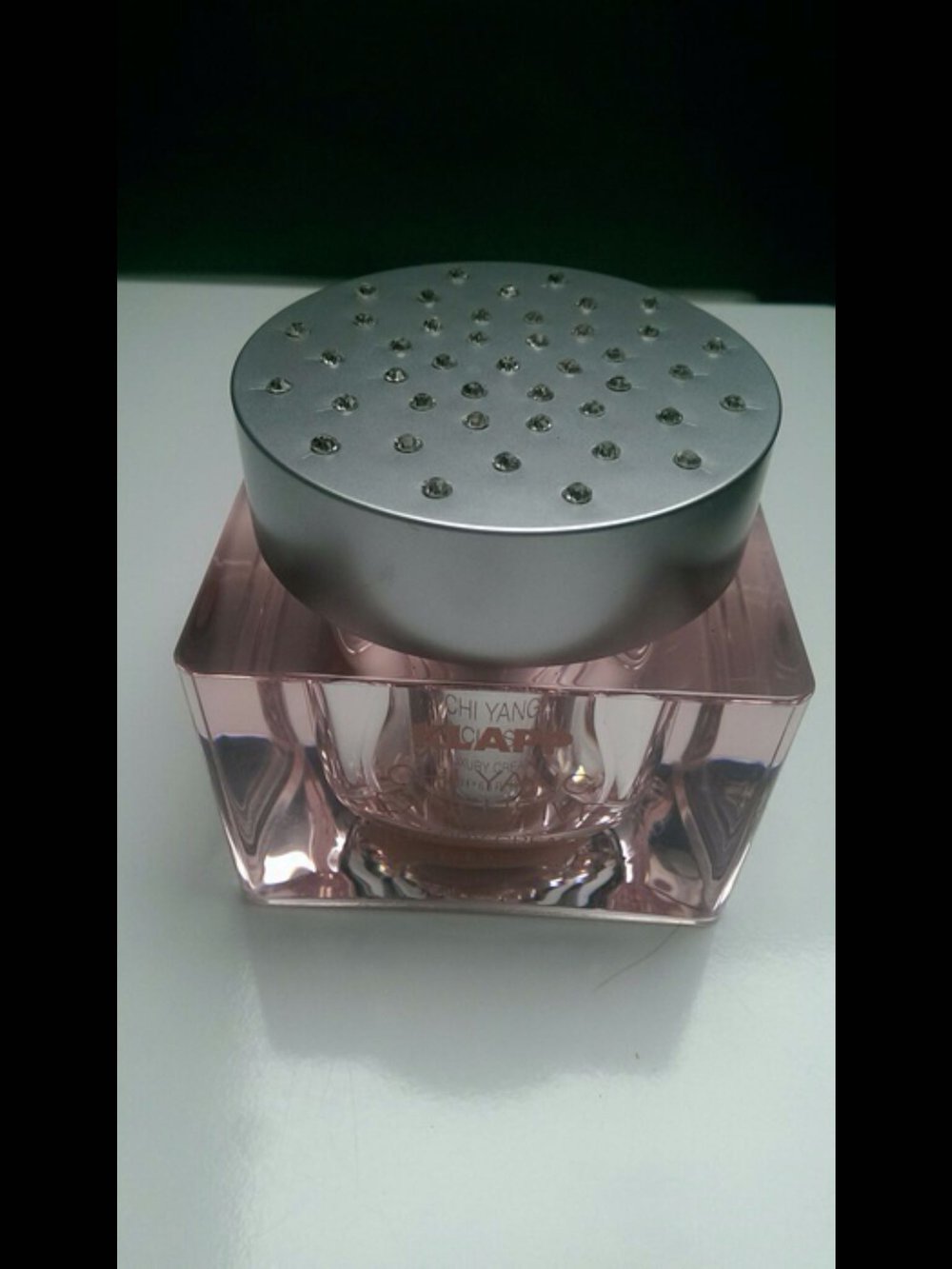 CHI YANG EXCLUSIVE LUXURY CREAM LIMITED