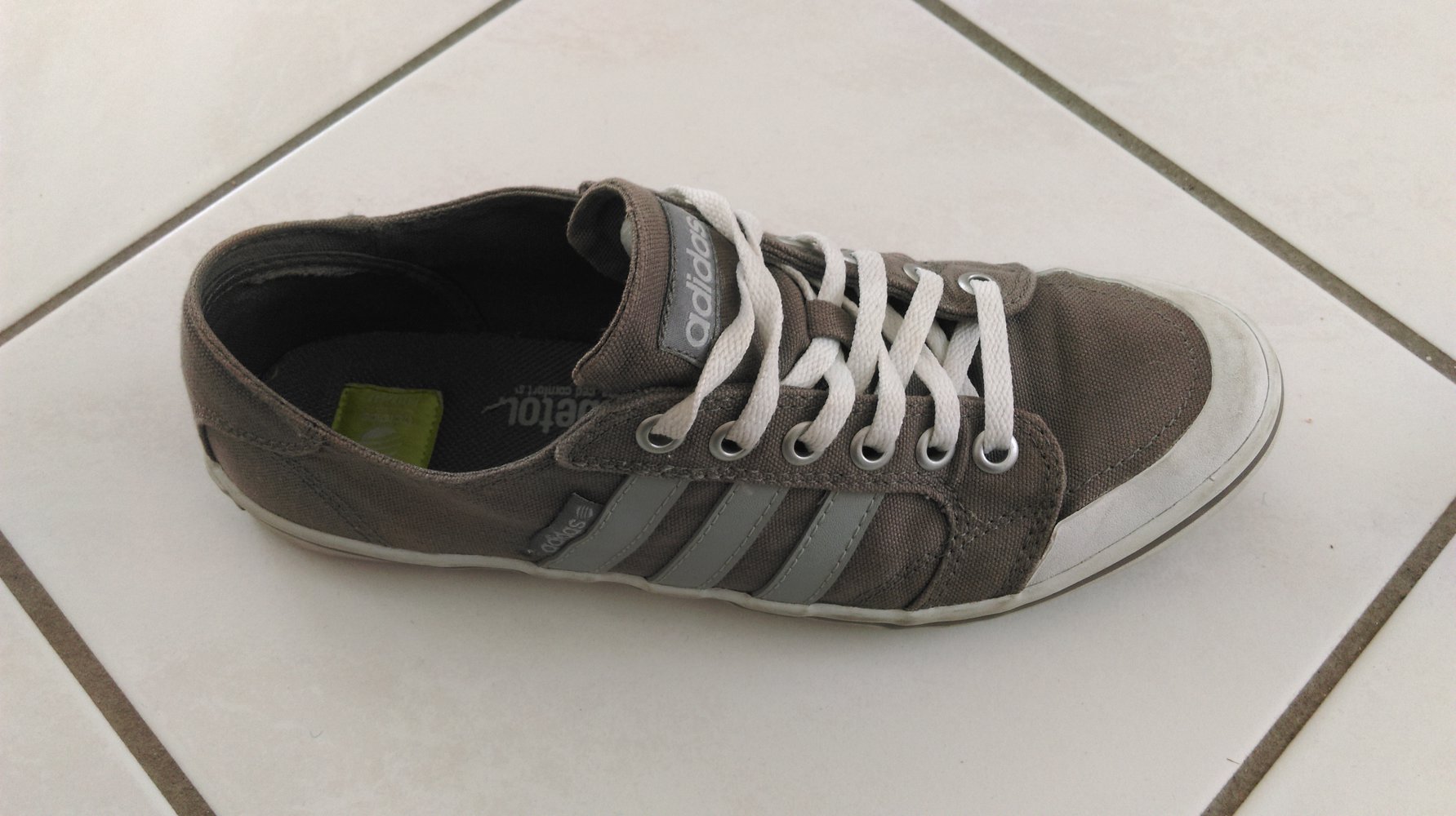 Adidas Sneakers, Größe 6 (39 1/3)
