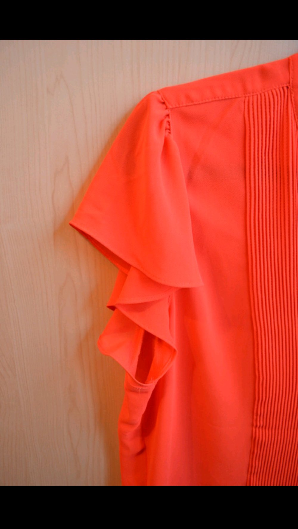 Oranges T-Shirt mit flatter Ärmeln