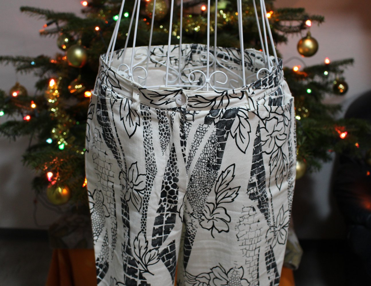 33. Sommerhose von Heine mit  Druckmuster, Gr. 38