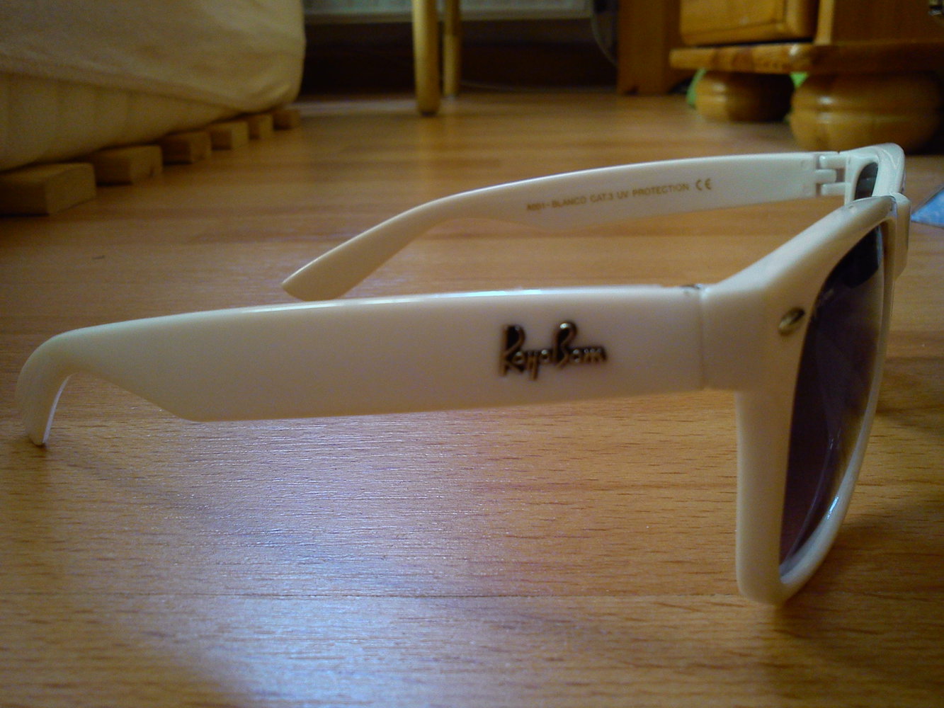 roho bom sonnenbrille weiss