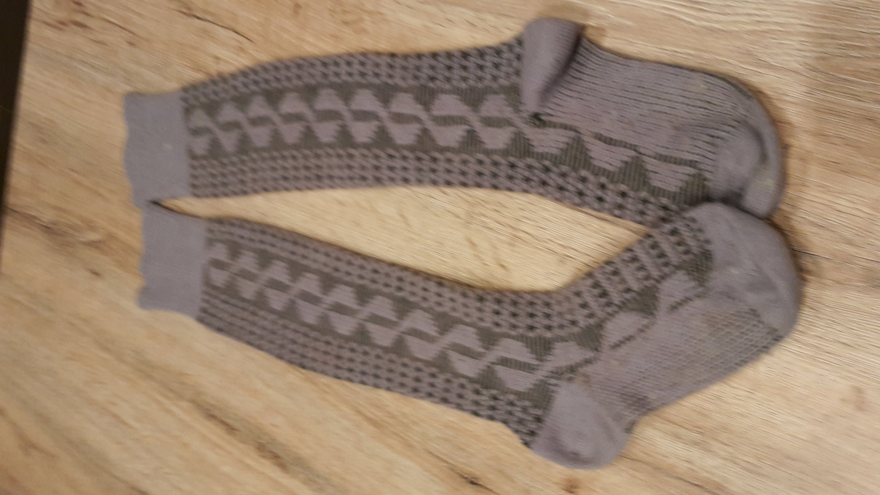 graue gestrickte Kniestrümpfe overnee  Fasching