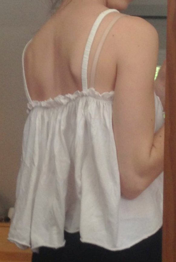 Supersüßes Top, mit Spitze, bauchfrei