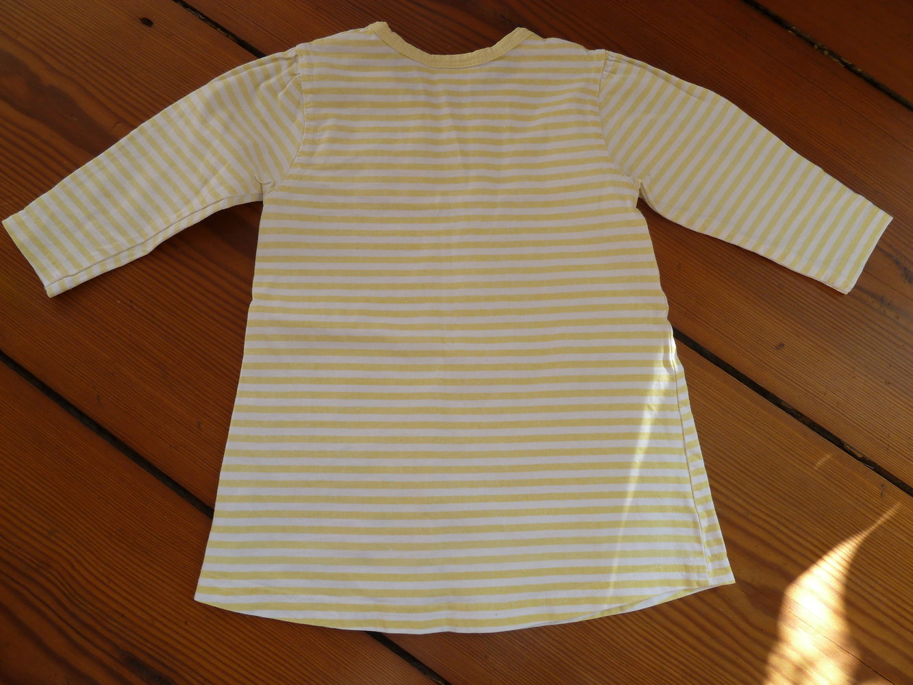 Süßes Kleidchen Gelb Weiss gestreift Gr. 80 Shirt Kleid Rüschen Streifen