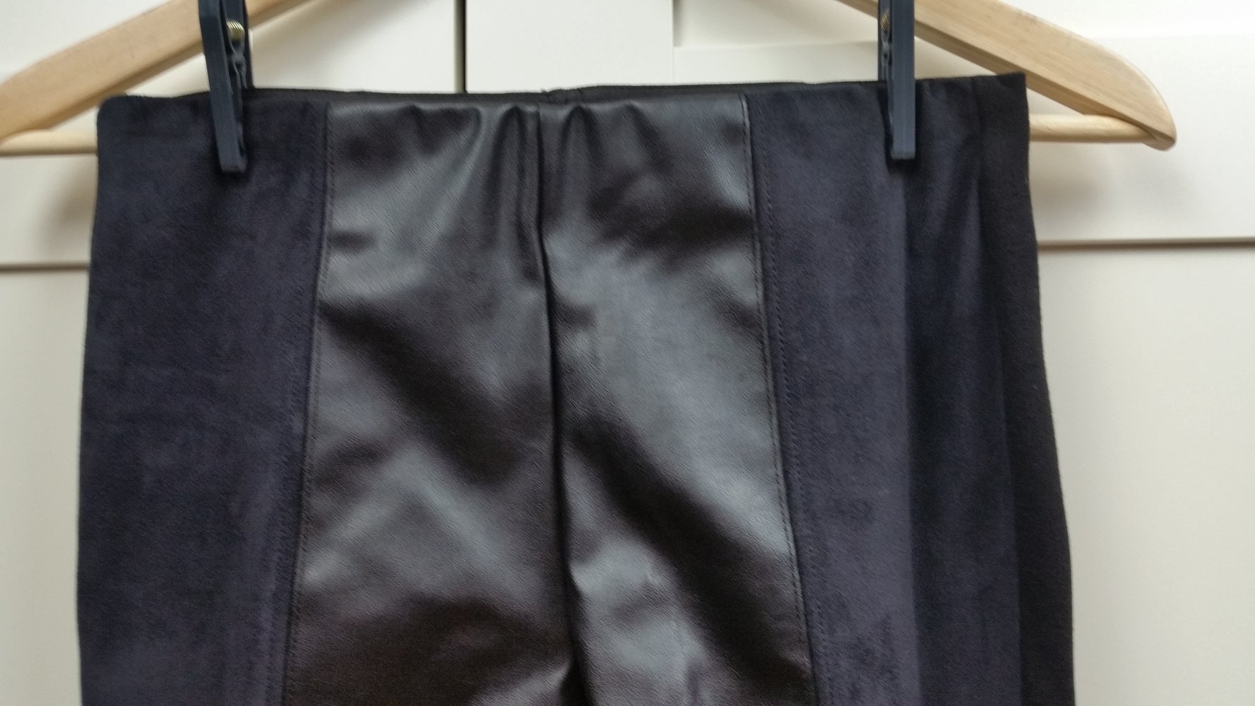 Zara Hose Tregging Leder Wildleder Glattleder schwarz