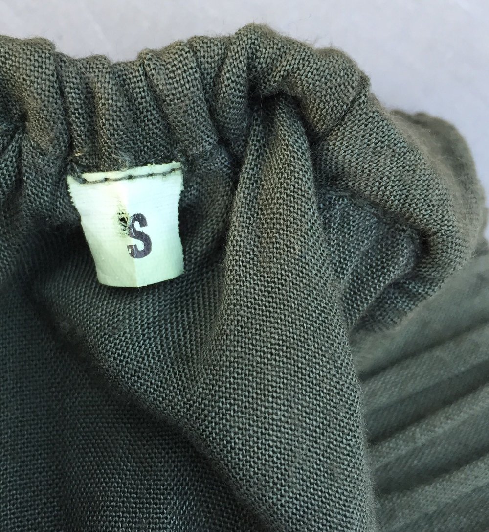 MINIROCK mit Nieten KHAKI Gr. S