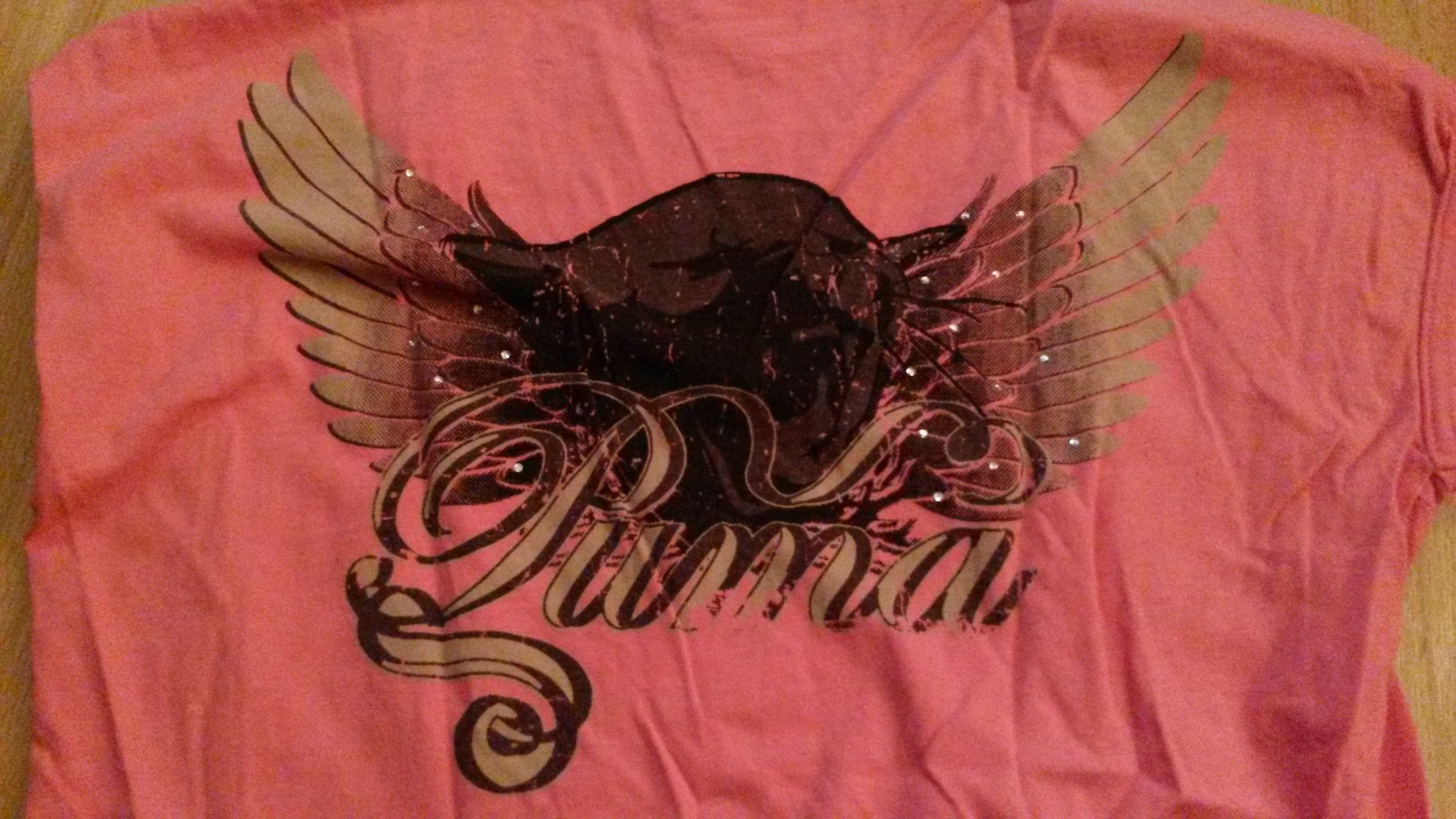 Rosa Puma T-Shirt mit Flügel Rückenaufdruck